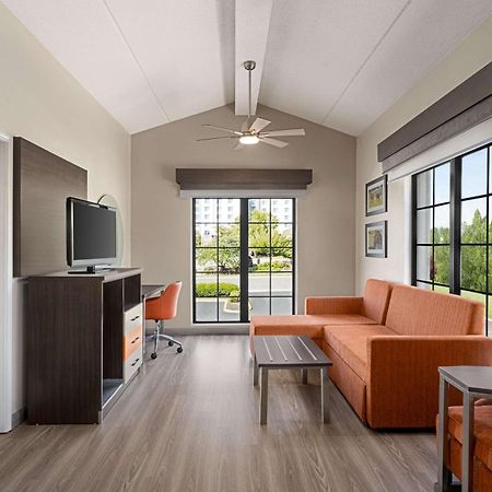 La Quinta Inn Lexington-Horse Park Dış mekan fotoğraf