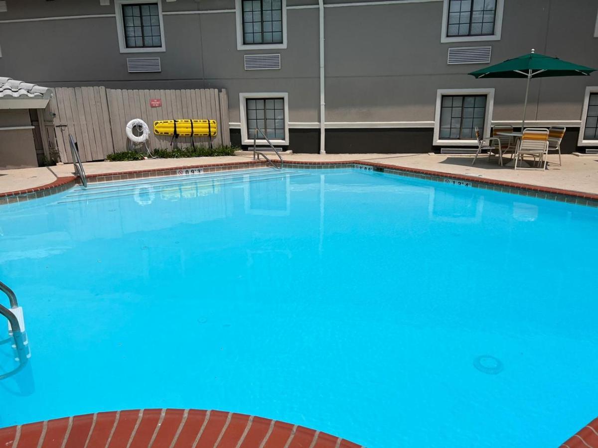La Quinta Inn Lexington-Horse Park Dış mekan fotoğraf