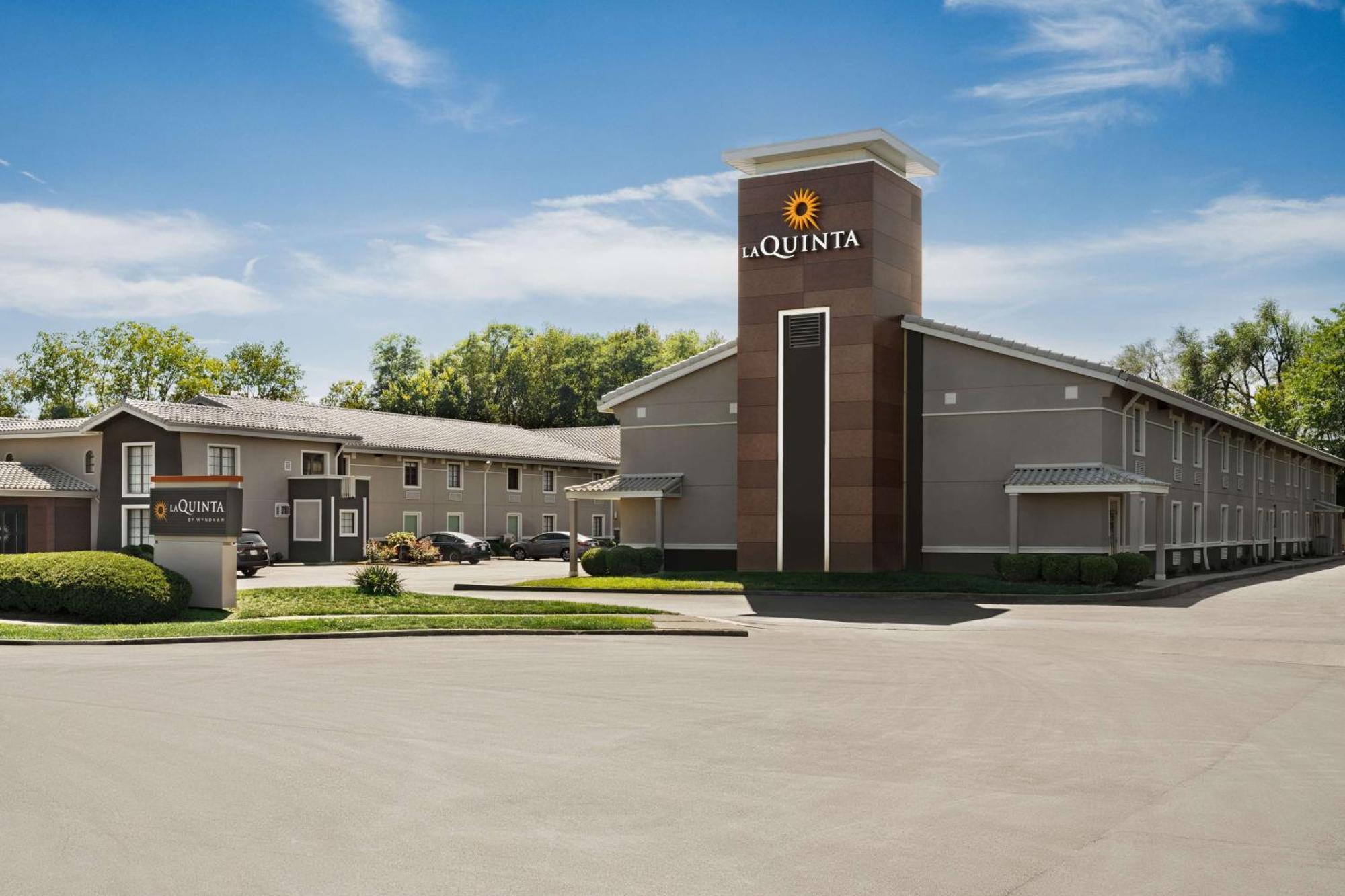 La Quinta Inn Lexington-Horse Park Dış mekan fotoğraf